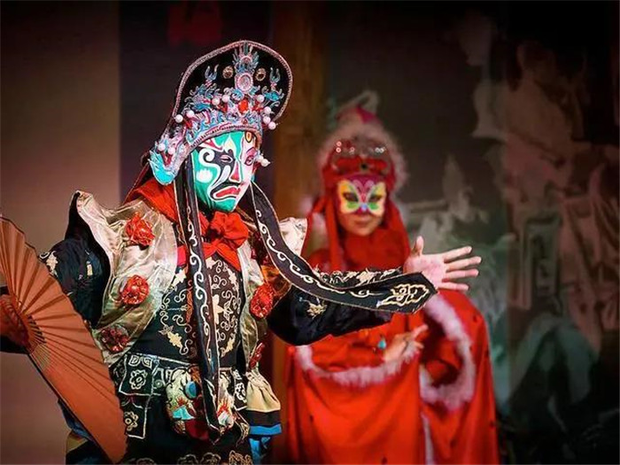 图片源自网络川剧变脸、科幻魔术、激情音乐为来宾们带来一场荟集视觉、